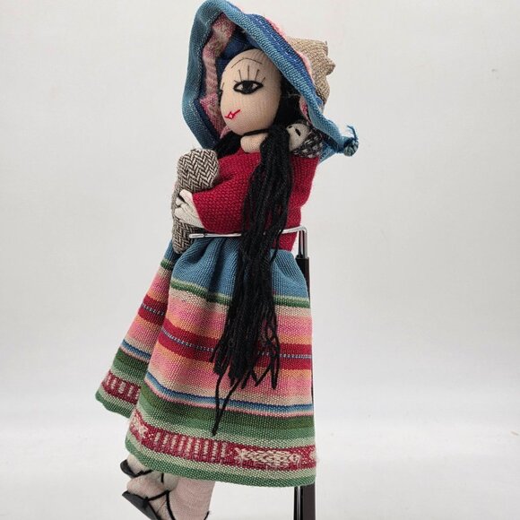 Handmade South American Folk Art Doll With Babies Tapestry Dress & Bonnet 12" - Picture 8 of 11